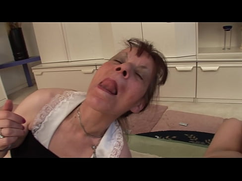 ❤️ Zwei Großmütter und ein Großvater haben einen Dreier ❤ Super sex bei porn de.quizfarmature.ru ❌